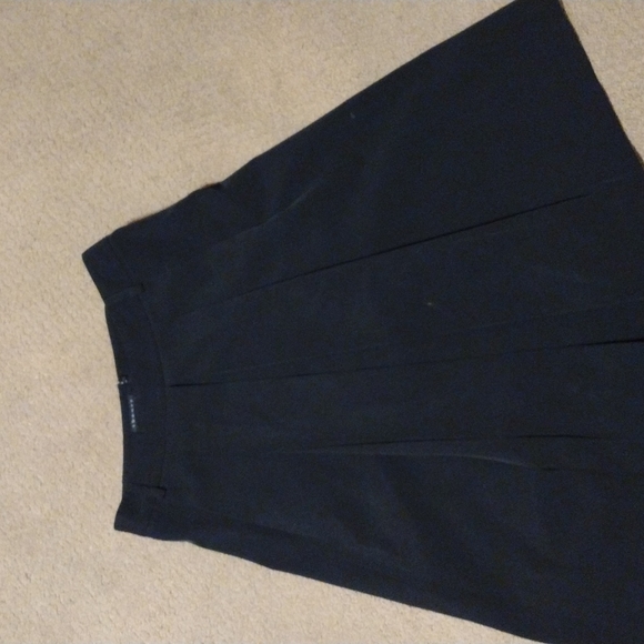 Theory skirt - Picture 2 of 2